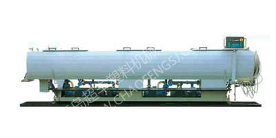 真空定徑機(jī)、牽引裝置、切割裝置